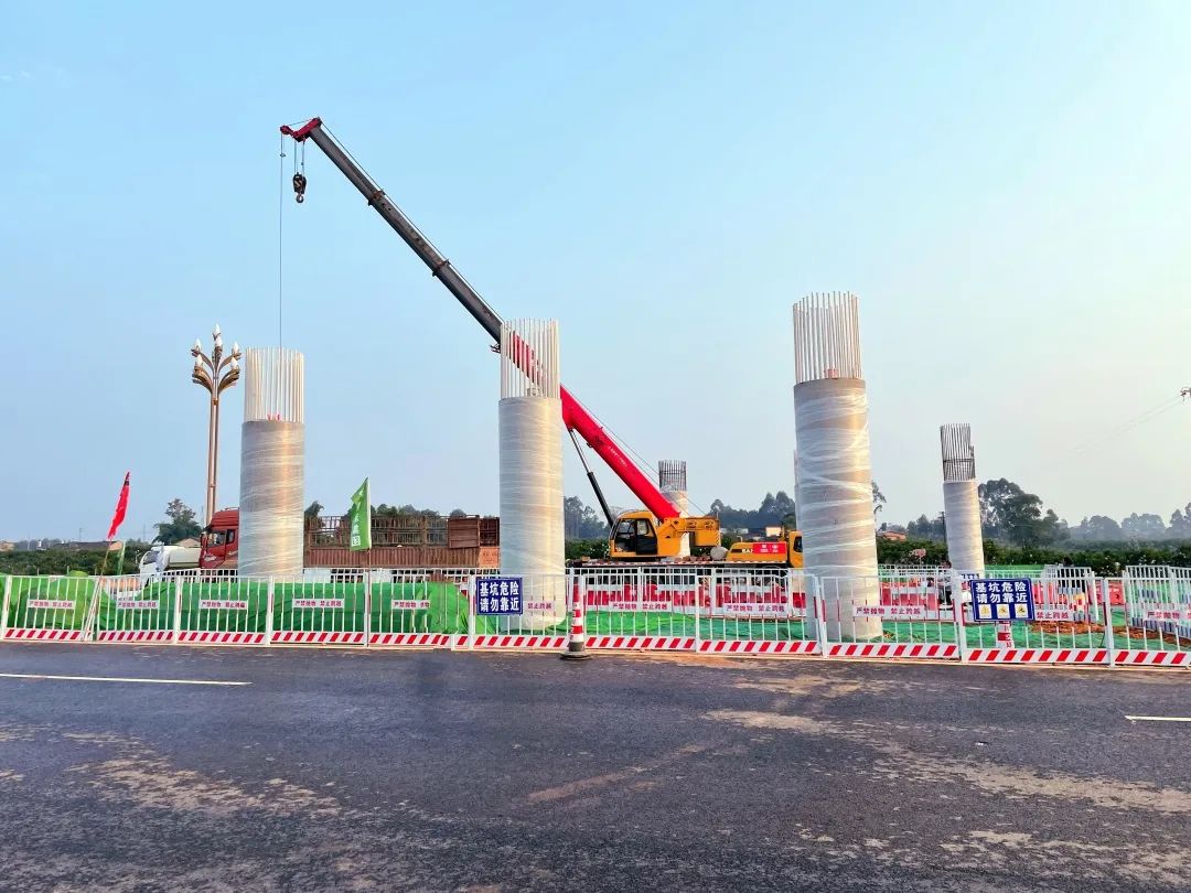 奮戰(zhàn)四季度 大干一百天⑩ |“節(jié)”報(bào)頻傳！公司“橋、隧、路”項(xiàng)目相繼跑出建設(shè)加速度