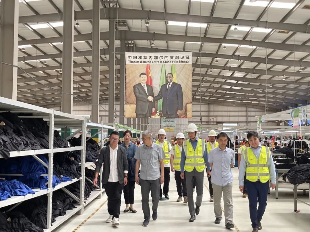 中國駐塞大使蒞臨塞內(nèi)加爾加姆尼亞久工業(yè)園項目檢查指導工作