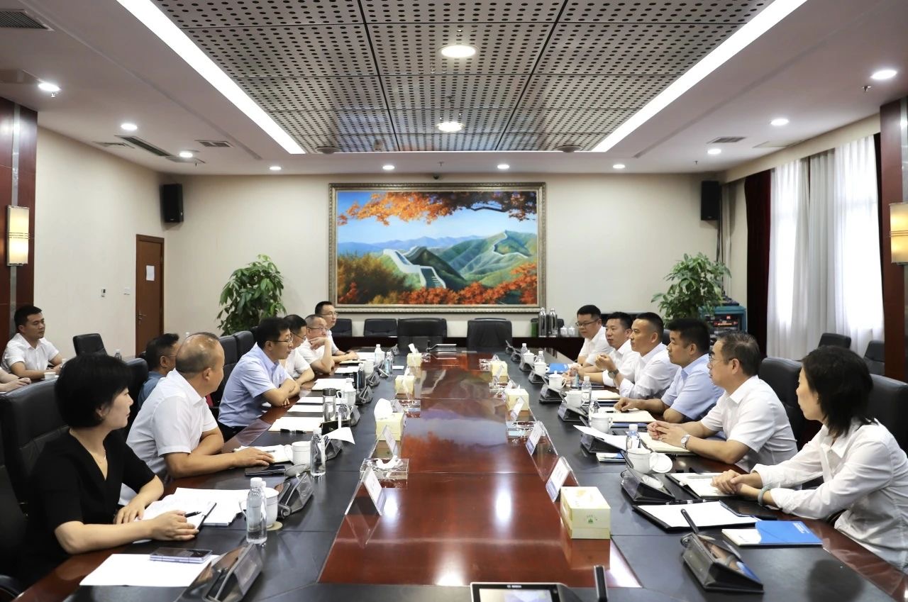 四川路橋與湖北交投舉行工作交流座談會(huì)
